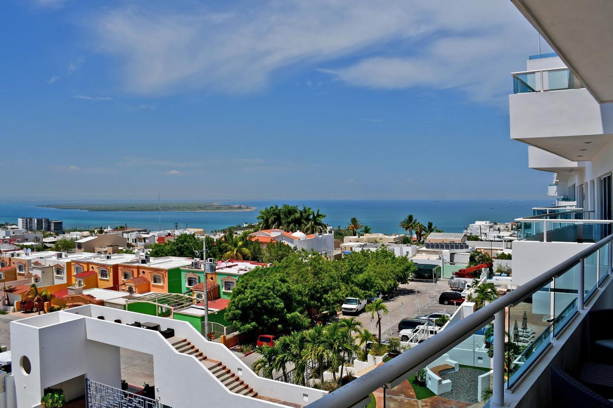 Oceanview Living Space & Balcony With Fiberoptic Wifi! La Paz Esterno foto